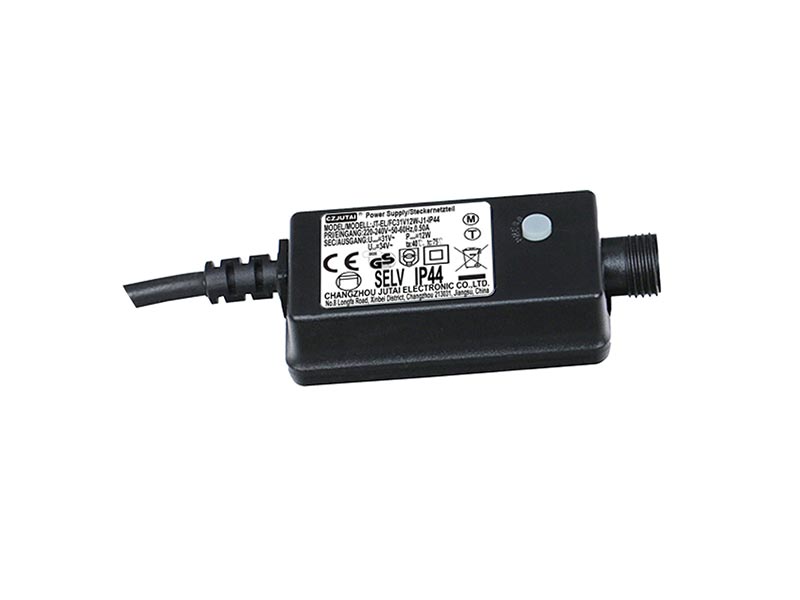 7.2W系列歐規(guī)GS/CE桌上型八功能控制開關(guān)電源